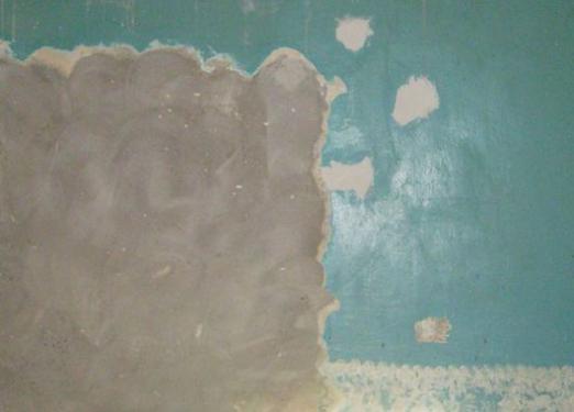 ¿Cómo eliminar la pintura de las paredes?