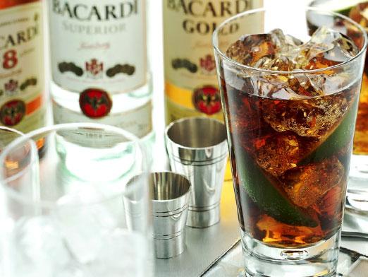 Bacardi Gold y Black: ¿cómo beber?