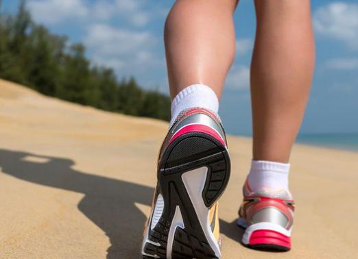 ¿Cuántas calorías se desperdician al caminar?